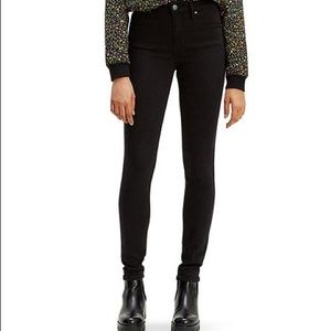 Levi’s Signature Modern Skinny Black Jeans